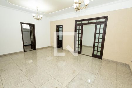 Sala de casa para alugar com 3 quartos, 243m² em Itapoã, Belo Horizonte