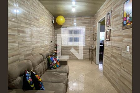 Sala de casa à venda com 2 quartos, 150m² em Rubem Berta, Porto Alegre