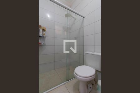 Banheiro Suíte 1 de casa de condomínio para alugar com 2 quartos, 96m² em Vila Ré, São Paulo
