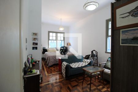 Quarto 1  de casa para alugar com 2 quartos, 180m² em Pacaembu, São Paulo