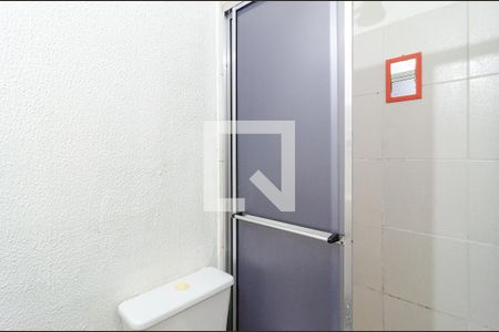 Banheiro Social de kitnet/studio para alugar com 1 quarto, 20m² em Vila Clementino, São Paulo