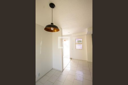 Sala de casa de condomínio para alugar com 1 quarto, 108m² em Parque Villa Flores, Sumaré
