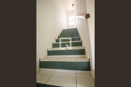 Escada de casa de condomínio para alugar com 1 quarto, 108m² em Parque Villa Flores, Sumaré