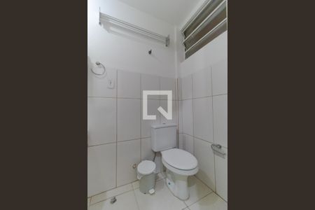 Banheiro de apartamento para alugar com 1 quarto, 30m² em Centro, Campinas
