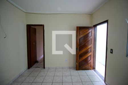 Sala de casa à venda com 3 quartos, 101m² em Itaquera, São Paulo