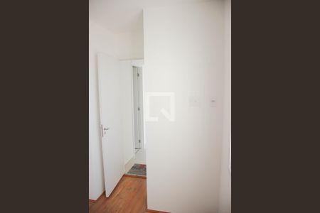 Quarto 1 de apartamento para alugar com 2 quartos, 32m² em Itaquera, São Paulo