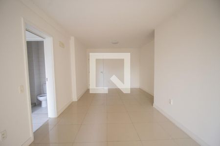 Sala de apartamento para alugar com 3 quartos, 118m² em Barra da Tijuca, Rio de Janeiro
