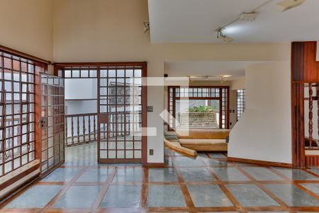 Sala de casa à venda com 5 quartos, 320m² em Mangabeiras, Belo Horizonte