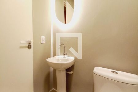 Banheiro de apartamento para alugar com 1 quarto, 30m² em Vila Itapura, Campinas