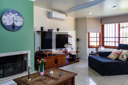 Sala  de casa à venda com 4 quartos, 300m² em Tristeza, Porto Alegre