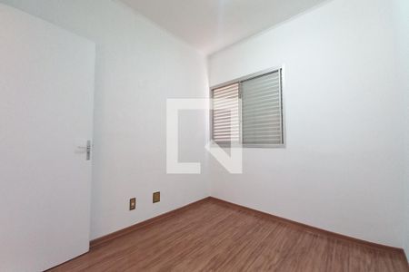 Quarto 2  de apartamento para alugar com 3 quartos, 70m² em Jardim dos Oliveiras, Campinas