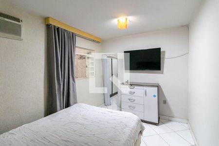 Quarto 1 de casa para alugar com 3 quartos, 420m² em Planalto, Belo Horizonte