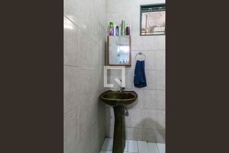 Banheiro Quarto 2 de casa para alugar com 3 quartos, 420m² em Planalto, Belo Horizonte