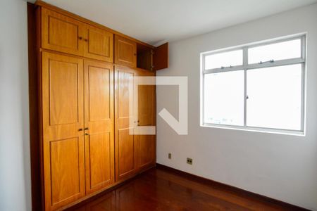 Quarto 1 de apartamento para alugar com 3 quartos, 115m² em Santa Lúcia, Belo Horizonte