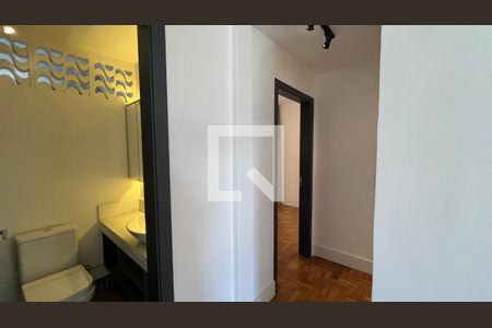 Corredor  de apartamento para alugar com 2 quartos, 100m² em Jardim Paulistano, São Paulo