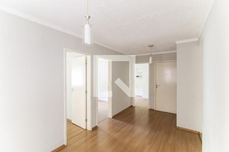 Sala de apartamento para alugar com 3 quartos, 63m² em Parque Marabá, Taboão da Serra