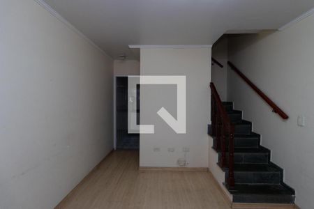 Sala de casa de condomínio para alugar com 2 quartos, 86m² em Vila Isolina Mazzei, São Paulo