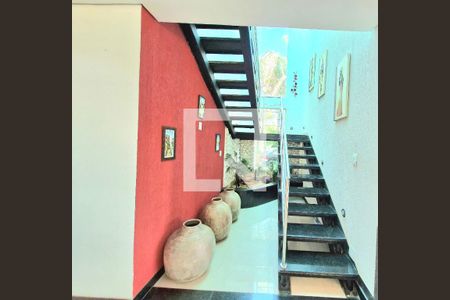 Escada de casa à venda com 7 quartos, 950m² em Várzea, Lagoa Santa