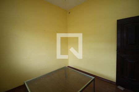 Sala de casa à venda com 3 quartos, 200m² em Penha, Rio de Janeiro