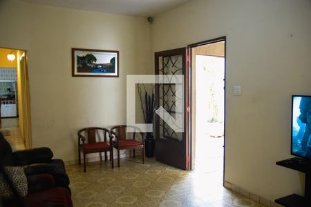 Sala de casa para alugar com 3 quartos, 200m² em Vila Miranda, Sumaré