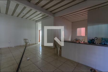 Sala de casa para alugar com 3 quartos, 90m² em Jaqueline, Belo Horizonte