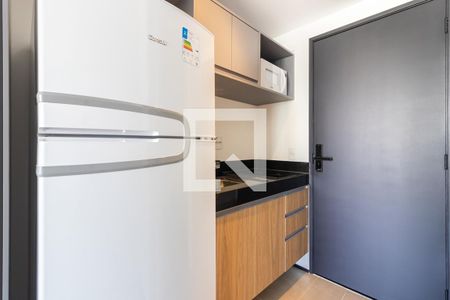 Cozinha de casa de condomínio para alugar com 1 quarto, 20m² em Indianópolis, São Paulo