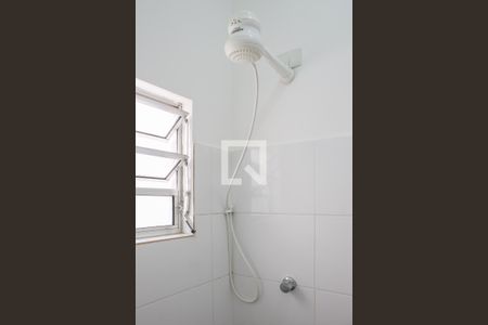 Banheiro da Suíte de casa para alugar com 1 quarto, 20m² em Vila Ipojuca, São Paulo