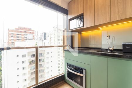 Cozinha de kitnet/studio para alugar com 1 quarto, 28m² em Vila Nova Conceição, São Paulo