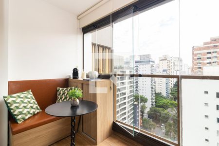 Varanda de kitnet/studio para alugar com 1 quarto, 28m² em Vila Nova Conceição, São Paulo
