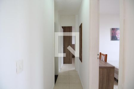 Sala Acesso aos Quartos de apartamento para alugar com 2 quartos, 46m² em Jacarepaguá, Rio de Janeiro
