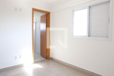 Suite de apartamento para alugar com 3 quartos, 55m² em Vila Dirce, Mauá