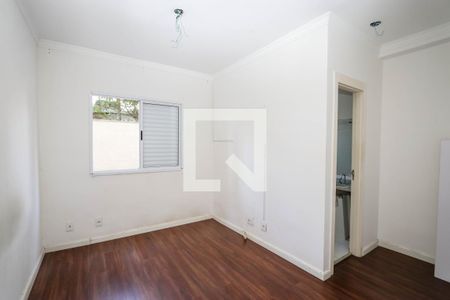 Suite de apartamento à venda com 2 quartos, 155m² em Chácara Agrindus, Taboão da Serra
