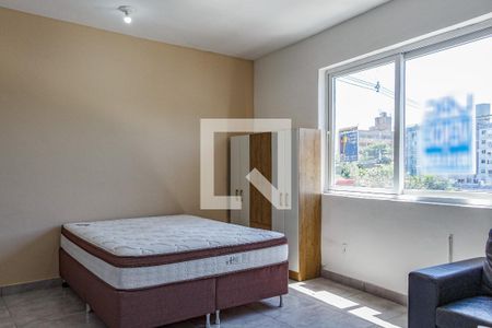 Sala/Quarto de kitnet/studio para alugar com 1 quarto, 32m² em Cavalhada, Porto Alegre