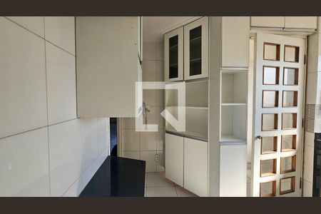 Cozinha de apartamento para alugar com 3 quartos, 72m² em Jardim Taquaral, São Paulo