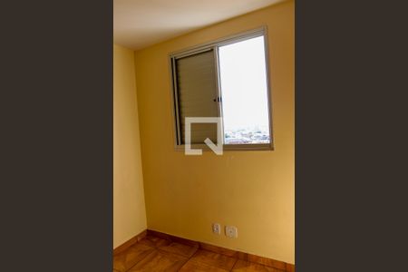 Quarto 1 de apartamento para alugar com 2 quartos, 56m² em Jardim Roberto, Osasco