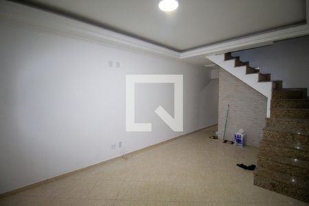 Sala de casa para alugar com 3 quartos, 120m² em Vila Santa Margarida, Ferraz de Vasconcelos
