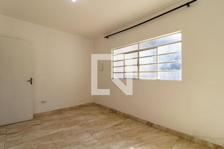 Quarto 1 de casa para alugar com 2 quartos, 115m² em Jardim Oliveiras, Taboão da Serra