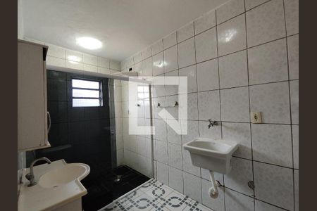 Banheiro de casa para alugar com 1 quarto, 150m² em Jardim Temporim, Ferraz de Vasconcelos