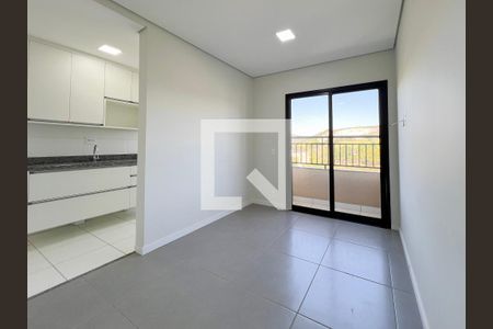 Sala de apartamento para alugar com 2 quartos, 51m² em Ortizes, Valinhos