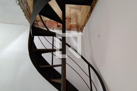 escada de casa para alugar com 2 quartos, 94m² em Taquara, Rio de Janeiro