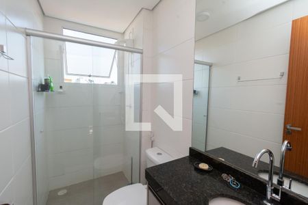 Banheiro da Suíte de apartamento à venda com 2 quartos, 60m² em Eldorado, Contagem
