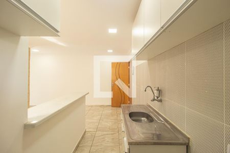 Detalhe da Sala/Cozinha de casa para alugar com 2 quartos, 60m² em Campo Grande, Rio de Janeiro