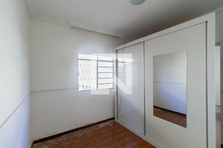 Casa 1 - Quarto 1 de casa à venda com 3 quartos, 360m² em Santa Monica, Belo Horizonte