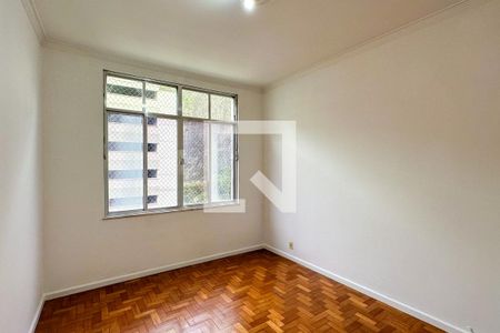 Quarto 01 de apartamento à venda com 3 quartos, 148m² em Copacabana, Rio de Janeiro