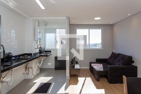 Sala e Cozinha de apartamento para alugar com 1 quarto, 37m² em Cambuci, São Paulo
