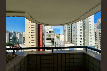 Varanda de apartamento à venda com 1 quarto, 55m² em Lourdes, Belo Horizonte