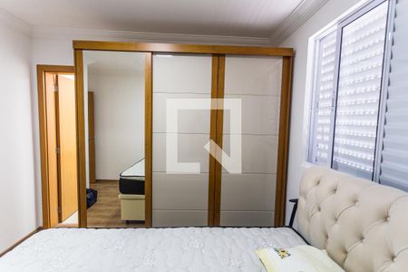 Armário da Suíte 1 de apartamento para alugar com 2 quartos, 70m² em Gutierrez, Belo Horizonte