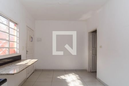 Sala/Cozinha de casa para alugar com 1 quarto, 35m² em Jardim Santa Mena, Guarulhos