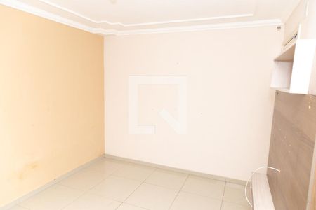 Sala de apartamento para alugar com 2 quartos, 40m² em Água Chata, Guarulhos