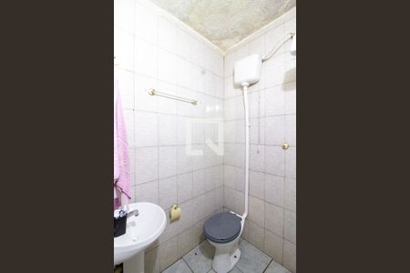 Banheiro de casa para alugar com 1 quarto, 60m² em Parque Uirapuru, Guarulhos
